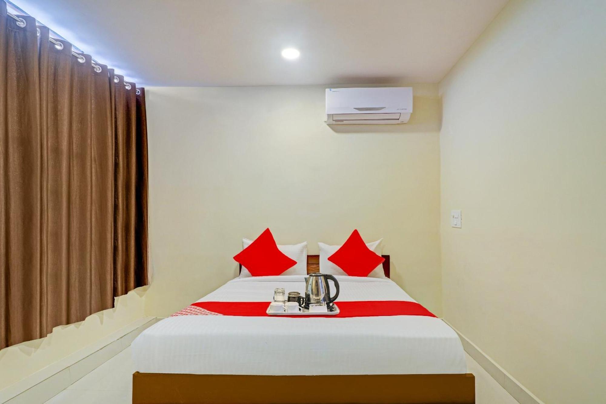 Hotel O Aayush Stay Inn Hyderabad Ngoại thất bức ảnh