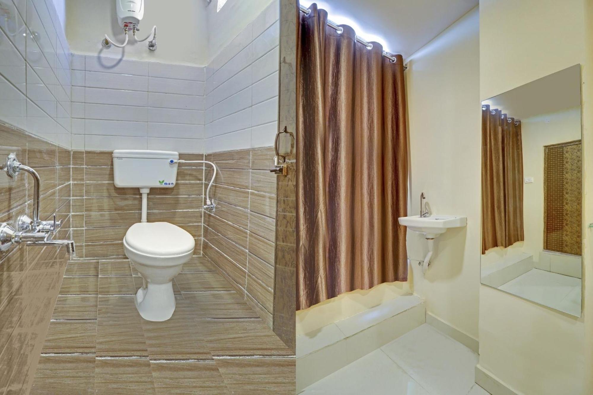 Hotel O Aayush Stay Inn Hyderabad Ngoại thất bức ảnh