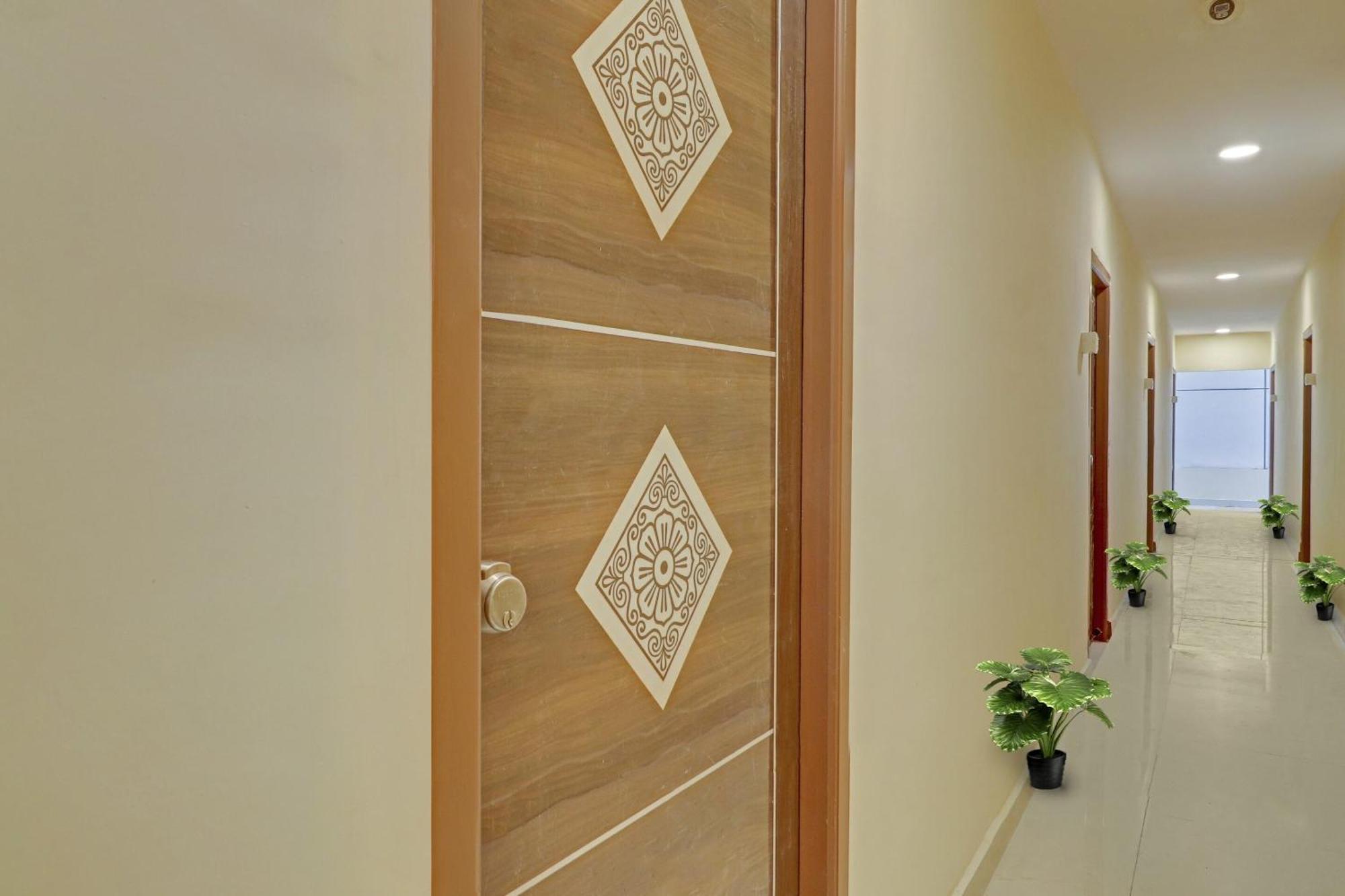 Hotel O Aayush Stay Inn Hyderabad Ngoại thất bức ảnh
